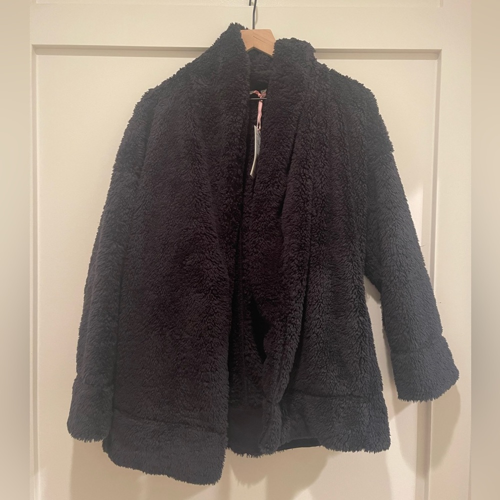 Vineyard Vines Soft Black Jacket